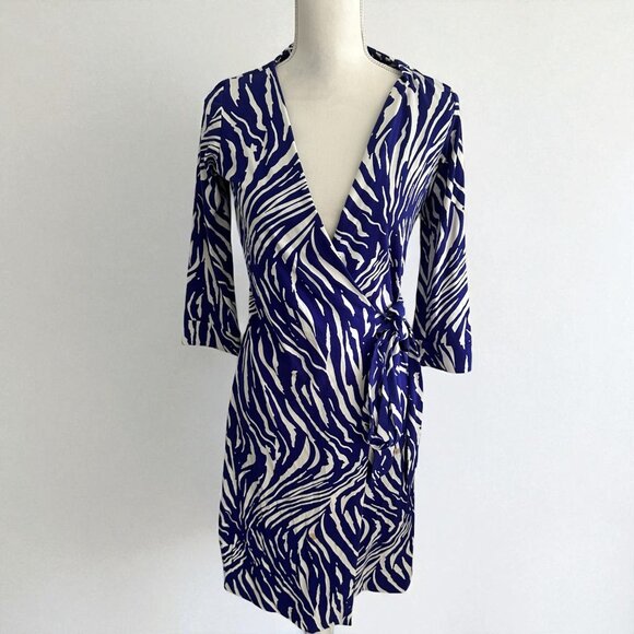 Diane von Furstenberg Dresses & Skirts - DIANE VON FURSTENBERG DVF Purple Zebra Print Wrap Dress Size 6